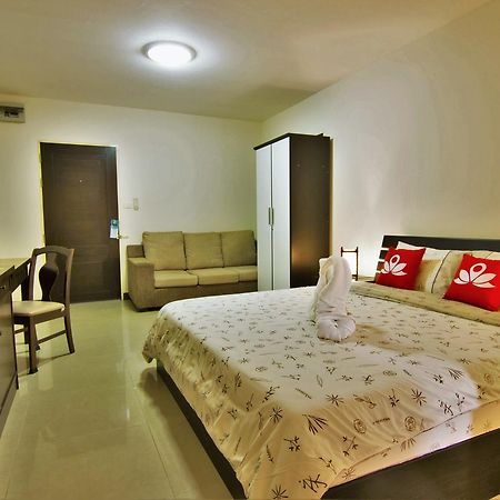 Zen Rooms Sukhumvit 81 Bangkok Eksteriør billede