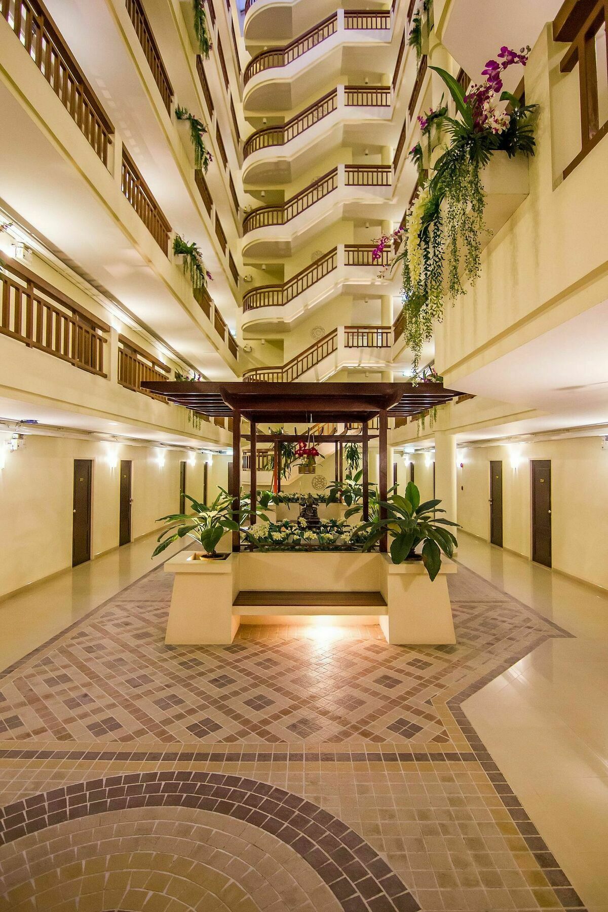 Zen Rooms Sukhumvit 81 Bangkok Eksteriør billede